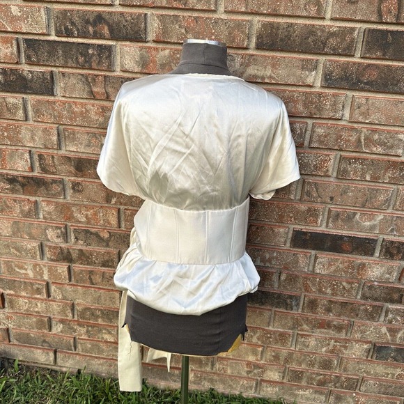 Leal Daccarett Women's Shirt Size 10 Ivory Silk Tie Waist Designer Short Sleeve - Picture 4 of 9